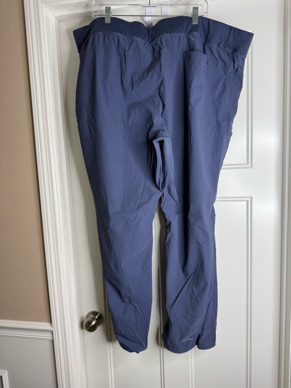 Women’s Columbia Omni-Shield Pants Bundle, 3X - Picture 5 of 13
